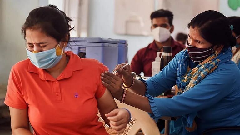 No Vaccine No Salary : नागपूर महापालिकेचा कर्मचाऱ्यांसाठी नवीन आदेश Mumbai Tak