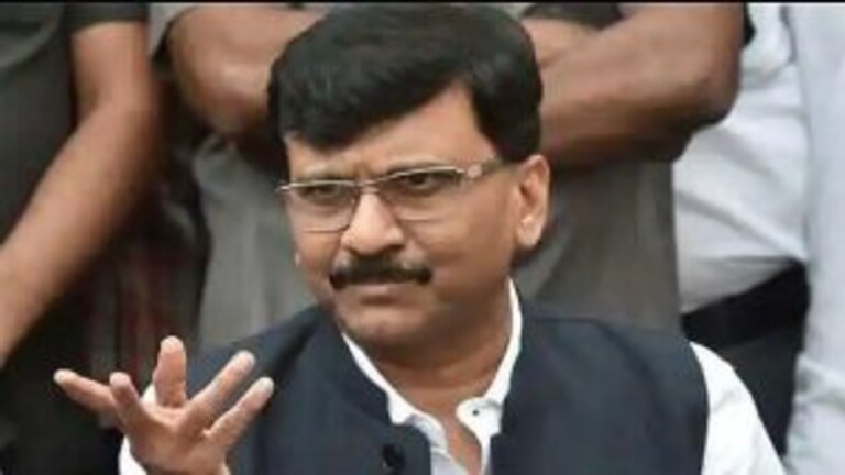 गिरे तो भी टांग उपर…सामना अग्रलेखातून शिवसेनेच्या भाजपला कानपिचक्या Mumbai Tak