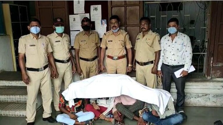 अमिताभ बच्चन यांच्यासोबत काम केलेल्या अभिनेत्याला अटक, मौजमस्तीसाठी चोरायचा मोबाईल Mumbai Tak