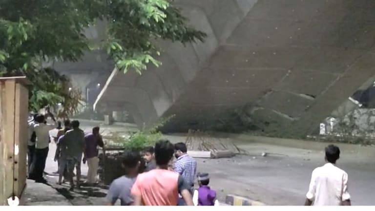 नागपुरातील उड्डाणपूल दुर्घटनेला कोण जबाबदार?;
वरिष्ठ अधिकारी म्हणतात… Mumbai Tak