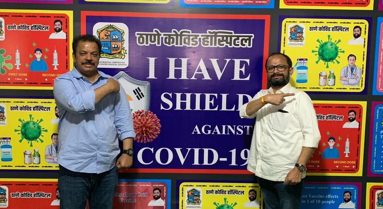 ठाणे: महापौर, आमदार यांनी नियम डावलून घेतली कोरोना लस, भाजपचा आरोप Mumbai Tak