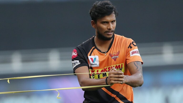 धक्कादायक ! IPL च्या गोटात पुन्हा Corona चा शिरकाव, SRH च्या टी. नटराजनचा रिपोर्ट पॉजिटीव्ह Mumbai Tak