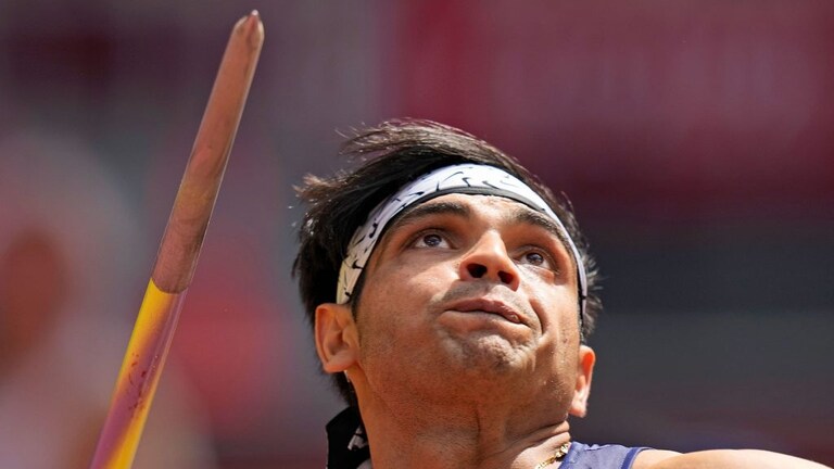 Tokyo Olympics 2020 : Neeraj Chopra च्या भाल्याने घेतला सुवर्णपदकाचा वेध, भारताच्या खात्यात पहिलं Gold Medal Mumbai Tak
