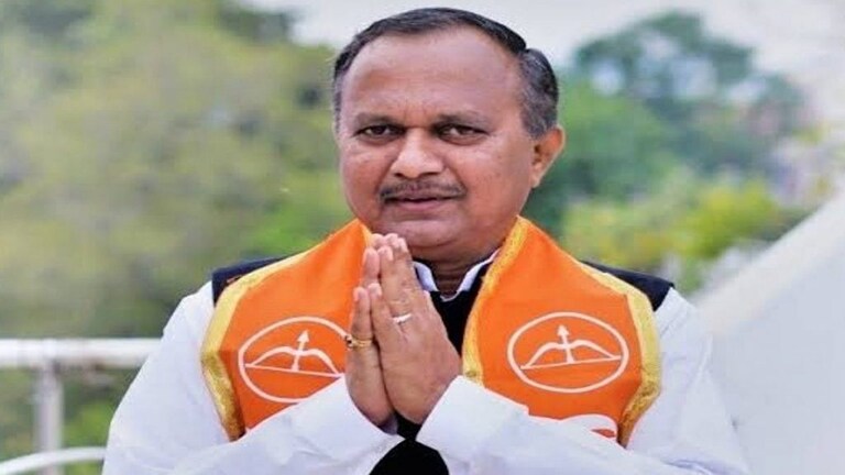 शिवसेना खासदार कृपाल तुमाने यांचे सोशल मीडिया अकाऊंट हॅक Mumbai Tak