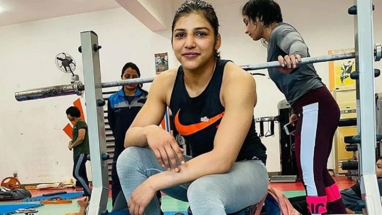 राष्ट्रीय कुस्तीपटू निशा दहियाची गोळी झाडून हत्या, सोनीपतमधली धक्कादायक घटना Mumbai Tak