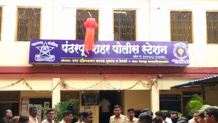मुलीला कारमधून पळवलं; पंढरपूर, कोल्हापूर, औरंगाबाद, नाशिकमध्ये केला बलात्कार Mumbai Tak