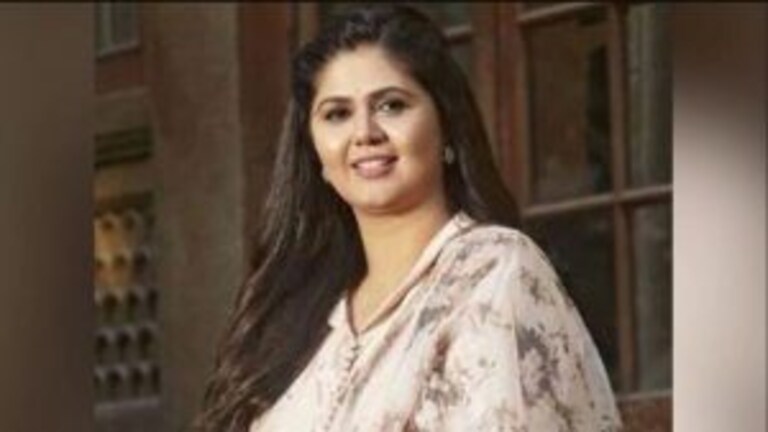 राठोडांप्रमाणे धनंजय मुंडेंनीही राजीनामा द्यायला हवा – पंकजा मुंडे Mumbai Tak