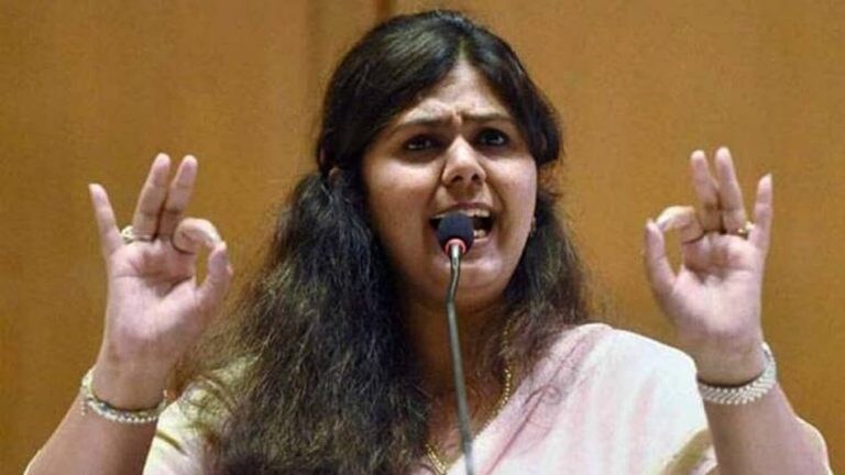 महाराष्ट्र सरकारने ओबीसी समाजाच्या पाठीत खंजीर खुपसला-पंकजा मुंडे mumbaitak