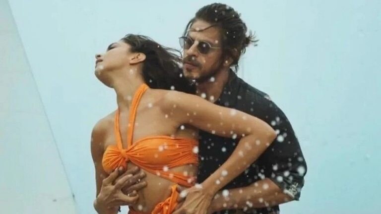 Pathan Movie : वादात सापडलेल्या पठाण चित्रपटात काही बदल करण्याचा सेंसर बोर्डचा सल्ला Mumbai Tak