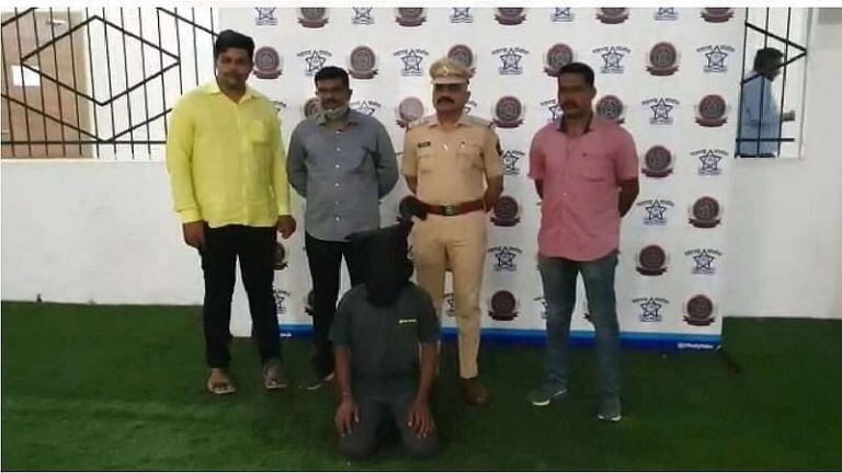 ऐकावं ते नवलच ! वाळत घातलेल्या अंडरवेअरवरुन पोलिसांनी लावला आरोपीचा छडा Mumbai Tak