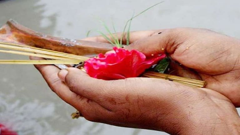 Pitru Paksha 2021 : श्राद्धाचं महत्त्व काय असतं आणि प्रमुख तिथी कोणत्या? Mumbai Tak