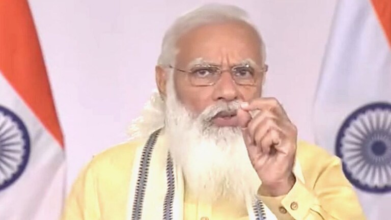 Yoga Day : योग दिनानिमित्त देशवासियांना भल्या पहाटे PM मोदींनी केलं संबोधित, केली मोठी घोषणा Mumbai Tak