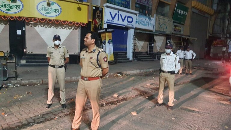 अमरावतीनंतर अकोल्यातही दोन दिवसांची संचारबंदी लागू, पोलिसांचा कडेकोट बंंदोबस्त Mumbai Tak