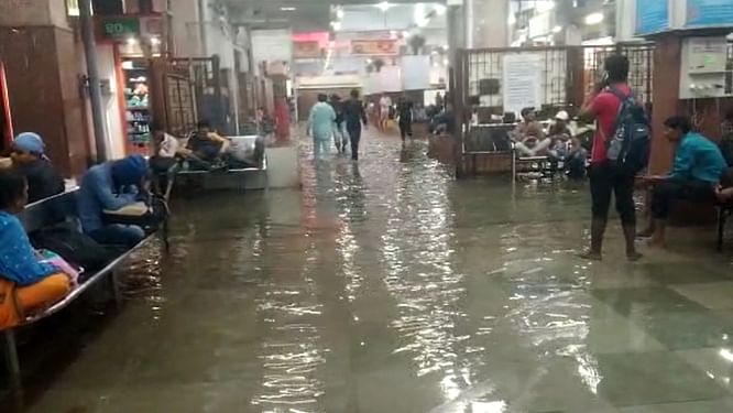 Mumbai Tak