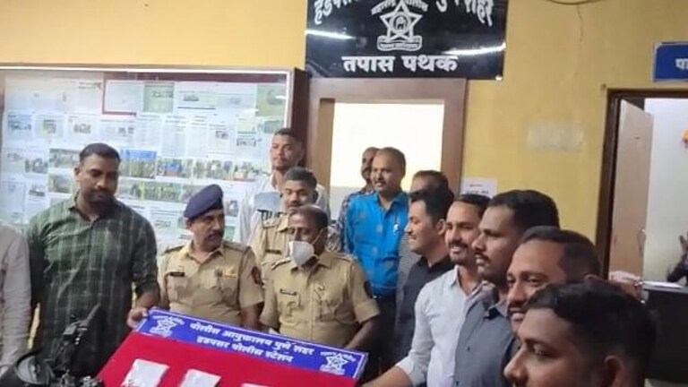 Sidhu Moose Wala वर गोळ्या झाडणाऱ्या पुण्यातल्या संतोष जाधवची आई म्हणते…… Mumbai Tak