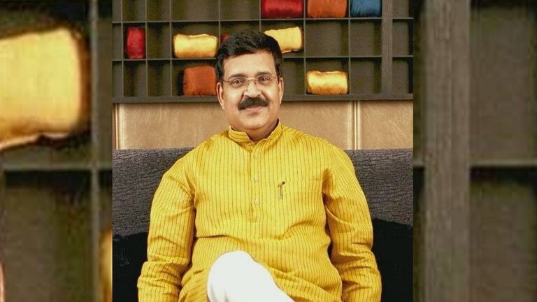 Pune Crime : शिवसेना उपनेते डॉ. रघुनाथ कुचिक यांच्याविरुद्ध बलात्काराचा गुन्हा दाखल Mumbai Tak