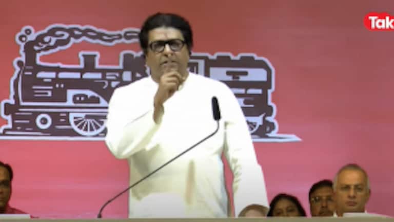 राज ठाकरे झाले आजोबा, शिवतिर्थावर नव्या पाहुण्याचं आगमन! Mumbai Tak