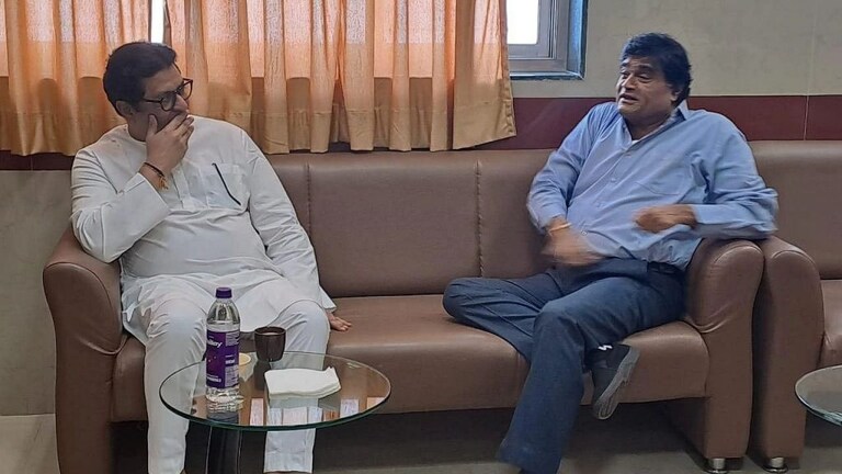 राज ठाकरे आणि अशोक सराफ एकत्र काय करत आहेत? Mumbai Tak