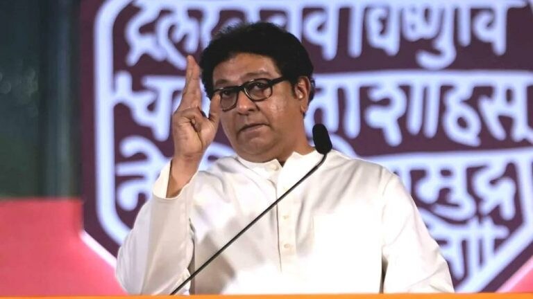 Raj Thackeray Sabha Live: राज ठाकरे यांची सभा सुरु, मनसे प्रमुखांच्या निशाण्यावर कोण? Mumbai Tak
