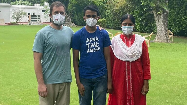 खासदार राजीव सातव यांच्या मुलाने घेतली Rahul Gandhi यांची भेट Mumbai Tak