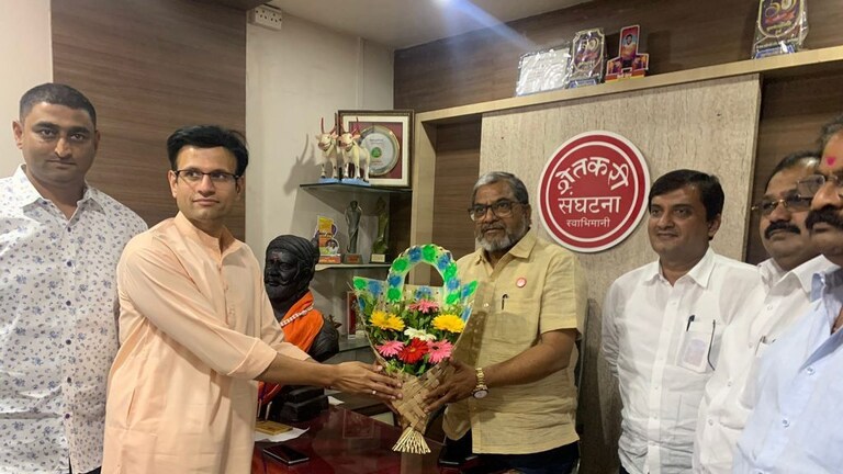 कोल्हापूर उत्तर पोटनिवडणूक : राजू शेट्टींचं मन वळवण्याचा भाजप नेत्यांचा प्रयत्न Mumbai Tak