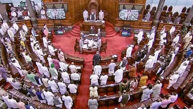 Winter session : शिवसेनेच्या अनिल देसाई, प्रियंका चतुर्वेदींसह राज्यसभेचे 12 खासदार निलंबित Mumbai Tak