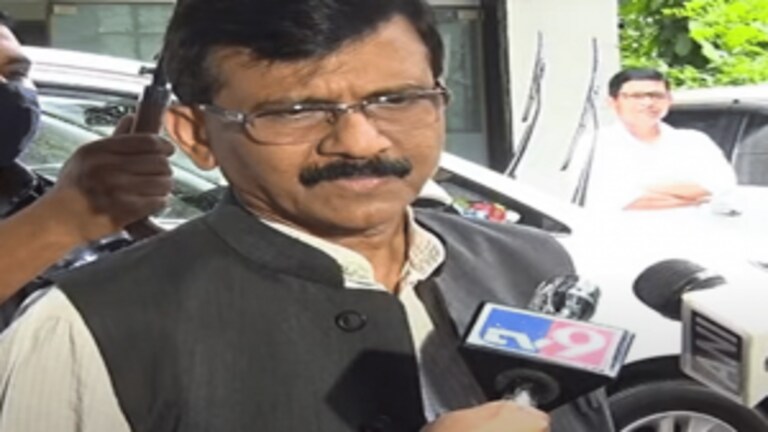 ममतांच्या भेटीनंतर संजय राऊतांनी राहुल गांधींना दिला सल्ला; दिल्लीतील भेटीत काय झालं? Mumbai Tak