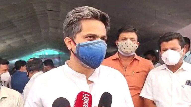 कोकण विभागासाठी आमदार रोहित पवार यांनी दिले ऑक्सिजन कॉन्सन्ट्रेटर Mumbai Tak