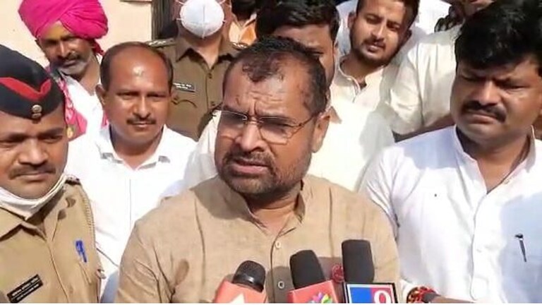 शेतकरी आंदोलनाला पवारांचा पाठींबा म्हणजे मगरीच्या डोळ्यातले अश्रू – सदाभाऊ खोतांची टीका Mumbai Tak