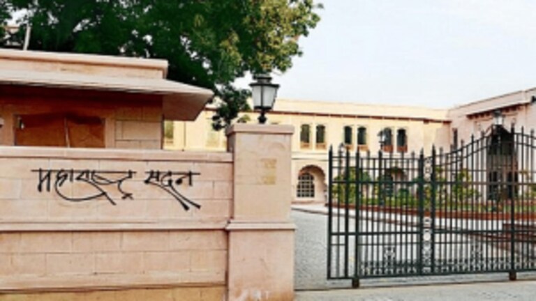 महाराष्ट्र सदन: ‘घोटाळा झालेला आढळत नाही, FIR देखील घाईघाईने’, ACB कोर्टाचं महत्त्वपूर्ण निरिक्षण Mumbai Tak