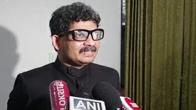 Maratha Reservation: कितीही मोर्चे काढा मराठा आरक्षण मिळणार नाही, तो विषयच संपलाय : गुणरत्न सदावर्ते Mumbai Tak