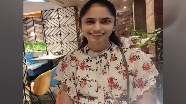 मेडिकलची विद्यार्थिनी सदिच्छा साने महिना उलटूनही बेपत्ताच, पोस्ट लिहून हेमांगी कवीनेही व्यक्त केली चिंता Mumbai Tak
