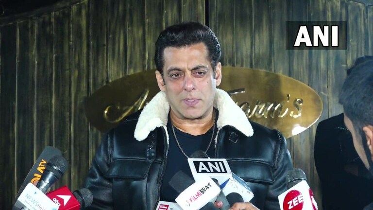 Salman Khan: ‘एकदा नाही तर तीनदा डसला विषारी साप’, स्वत: सलमान खानने सांगितला ‘तो’ भयानक प्रसंग Mumbai Tak