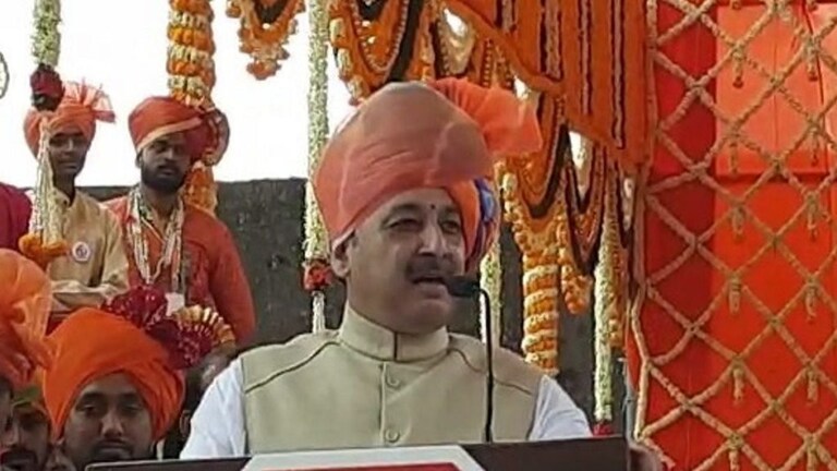Maratha Reservation : संभाजीराजेंकडून उपोषण मागे, सरकारकडून मागण्या मान्य Mumbai Tak