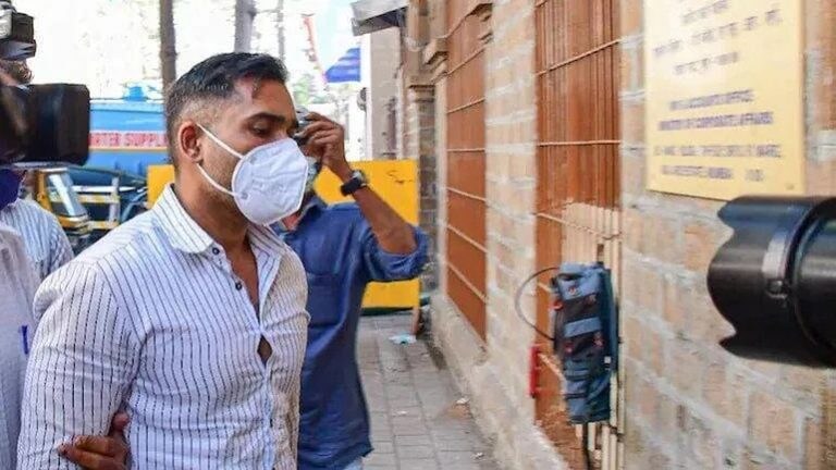 ड्रग्ज सिंडिकेटचा पुरावा नाही! नवाब मलिक यांच्या जावयाला जामीन देताना कोर्टाच्या आदेशात उल्लेख Mumbai Tak