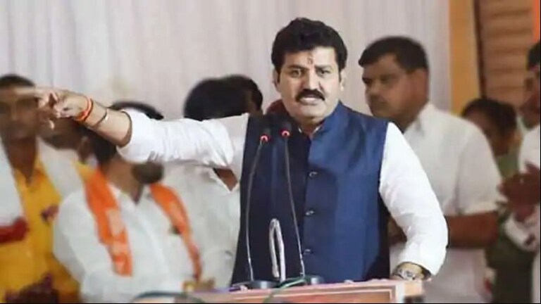 Sanjay Rathod यांचं ‘त्या’ आरोपांवर स्पष्टीकरण, सगळे आरोप फेटाळले Mumbai Tak