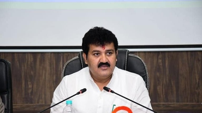 संजय राठोड पुन्हा अडचणीत? एकनाथ शिंदेंना दिलेल्या पत्रात गंभीर आरोप Corruption allegations against Ekanth Shinde's minister sanjay Rathod by chemist association