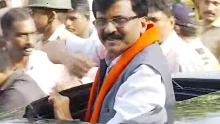 Patra chawl land scam case : खासदार संजय राऊत यांना ईडीने घेतलं ताब्यात Mumbai Tak