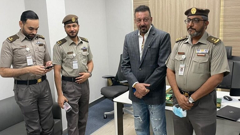 अभिनेता संजय दत्तला UAE सरकारकडून मिळाला Golden Visa Mumbai Tak