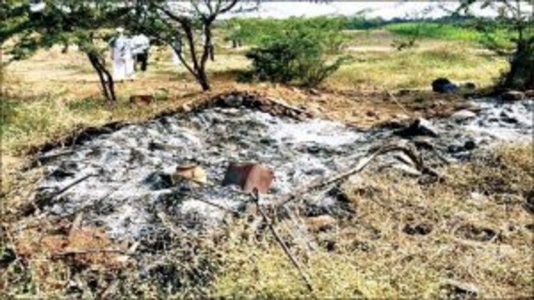 पैशांसाठी 72 वर्षांच्या वृद्धेला झोपडीसह पेटवून जाळून मारलं, साताऱ्यातली धक्कादायक घटना Mumbai Tak