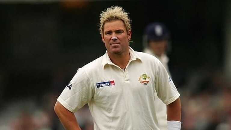 खराब खेळासाठी माजी पाकिस्तानी कॅप्टनने पैशांची ऑफर दिली, दिग्गज स्पिनर शेन वॉर्नचा गौप्यस्फोट Mumbai Tak