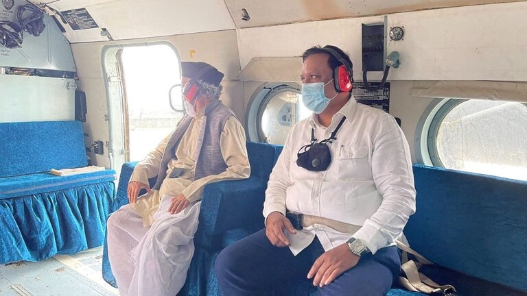 पूरग्रस्त भागांमध्ये Governor भगत सिंह कोश्यारींचा दौरा, पण टीका आशिष शेलारांवर! काय आहे कारण? Mumbai Tak