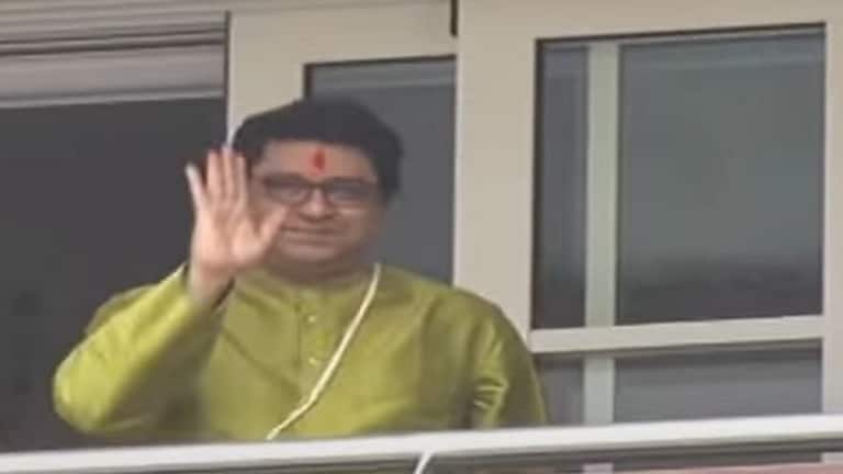 राज ठाकरेंचा नव्या घरात गृहप्रवेश, नव्या बंगल्याचं नाव आहे तरी काय? Mumbai Tak