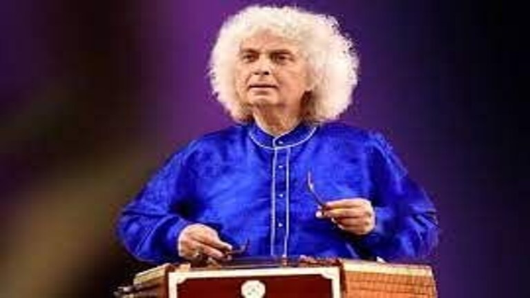 संतूरचे सूर अखेर थांबले, जागतिक किर्तीचे संतूरवादक पंडित शिवकुमार शर्मा यांचे निधन Mumbai Tak