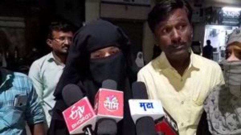 परपुरूषांनी पाहू नये म्हणून पत्नीचं केलं टक्कल, सोलापूरमधली धक्कादायक घटना Mumbai Tak