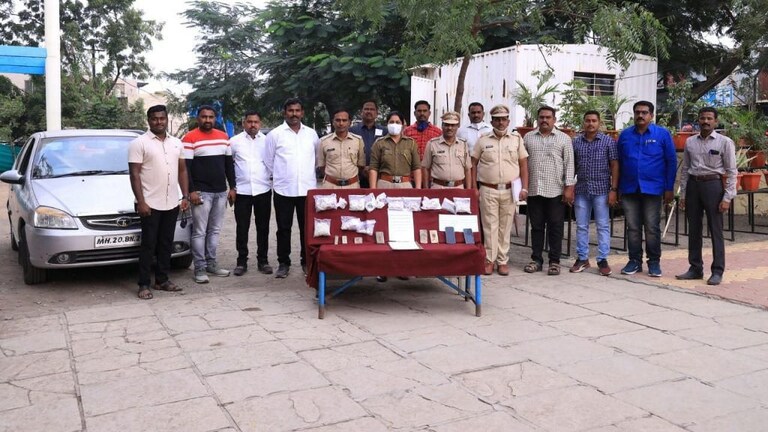 सोलापूर : सराफ दुकानं फोडणाऱ्या जालना येथील चोरांना अटक Mumbai Tak