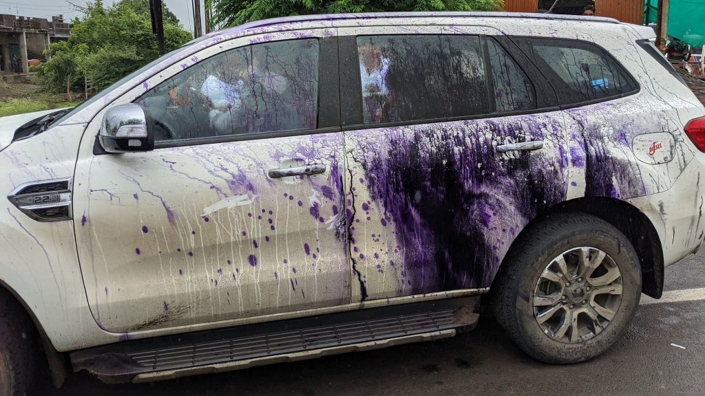 Kirit Somayia यांच्या ताफ्यावर वाशिममध्ये दगडफेक, गाडीवर शाई फेकली; शिवसैनिकांनी हल्ला केल्याचा आरोप Mumbai Tak