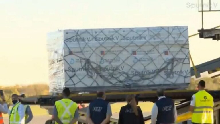 पुढच्या आठवड्यापासून भारतात मिळणार Sputnik V, जुलैपासून सुरू होणार उत्पादन Mumbai Tak