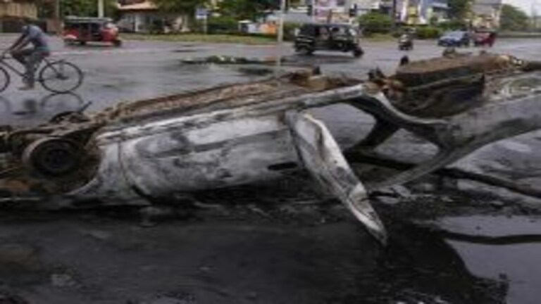 Sri Lanka crisis : सोन्याची लंका कशी अडकली आर्थिक गर्तेत? काय आहेत कारणं? Mumbai Tak