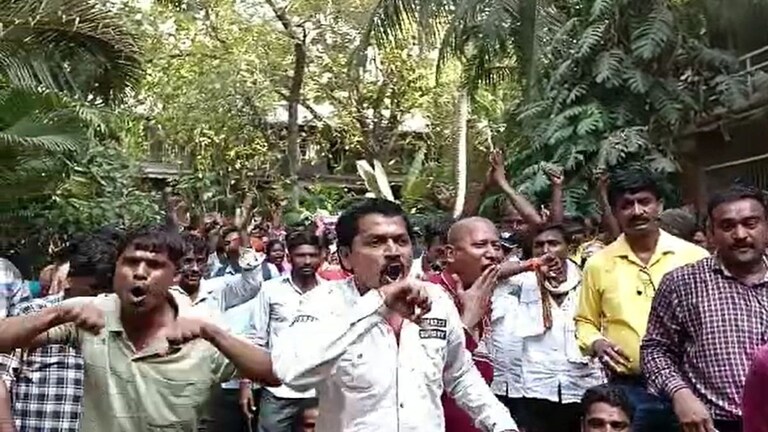 पवारांच्या घरावर हल्ला: कामावर रुजू व्हायचंय, जामीन द्या ! एसटी कर्मचाऱ्यांची कोर्टात विनंती Mumbai Tak